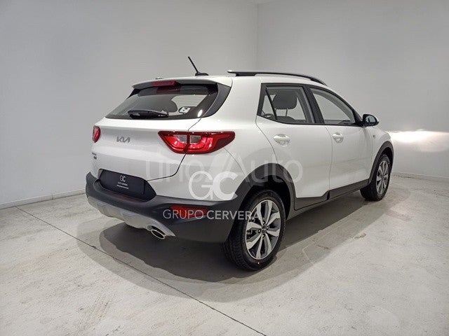 Stonic 1.0 T-GDi MHEV Concept 100