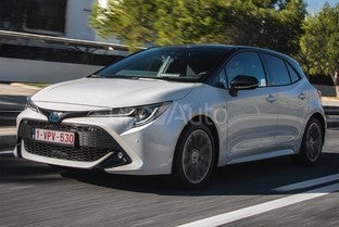TOYOTA Corolla Touring Sports 140H Style