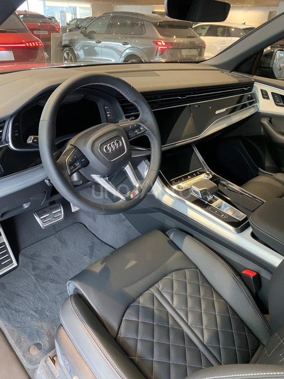 Q8 TFSIe Black line quattro tiptronic 290kW