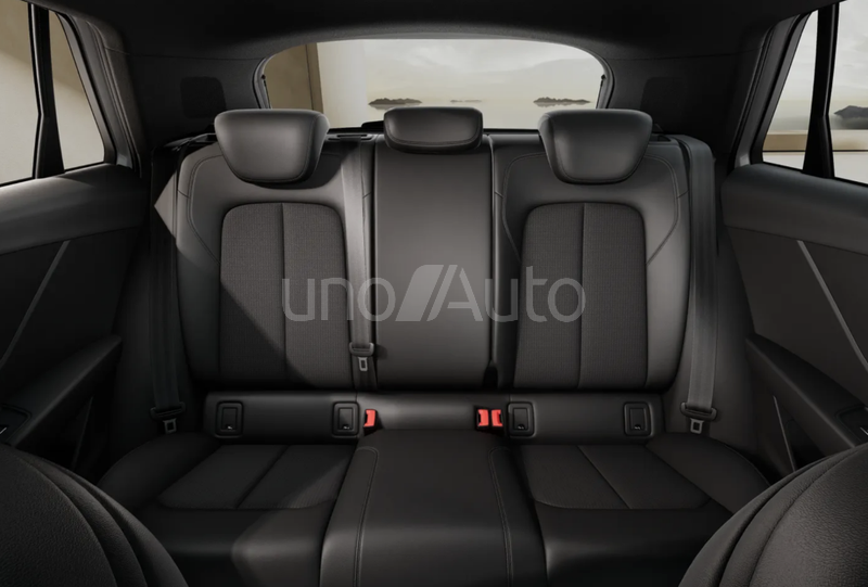 Q2 30 TDI Adrenalin 85kW