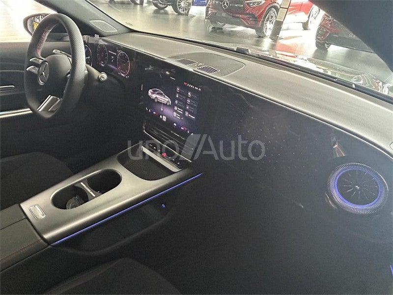 CLASE CLA 180 con tecnología híbrida