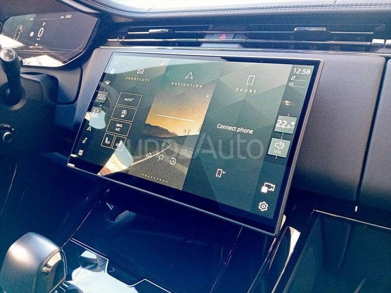 4.4 V8 635 PS AWD Auto MHEV SV