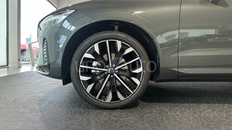 XC60 2.0 B5 P MHEV ULTRA DARK AUTO 4WD 250 5P