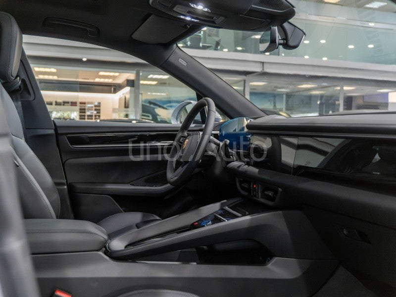 Macan 4