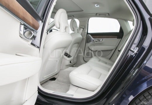 S90 T8 Recharge Ultimate AWD