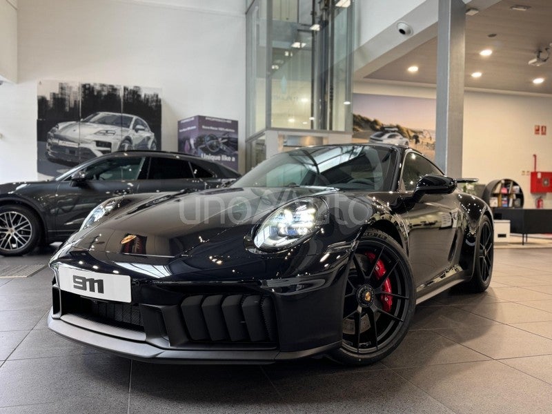 911 Carrera 4 GTS