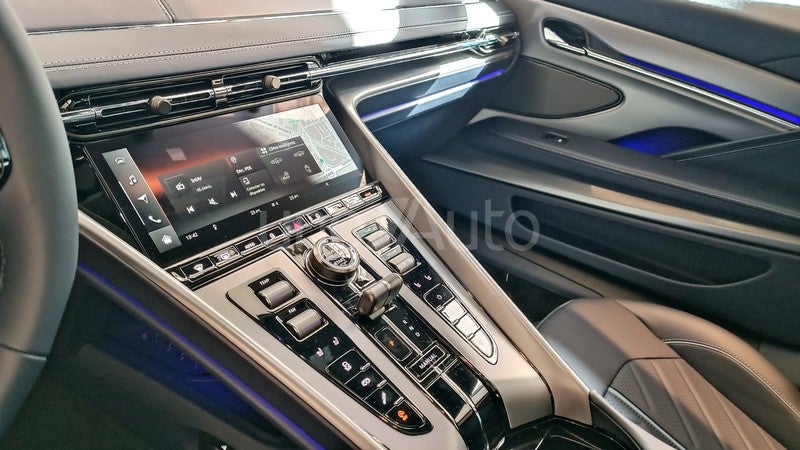 4.0 V8 S Auto