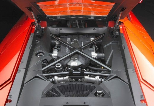 Aventador LP700 6.5 V12
