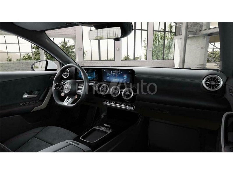 Mercedes-AMG A 35 4MATIC Sedán