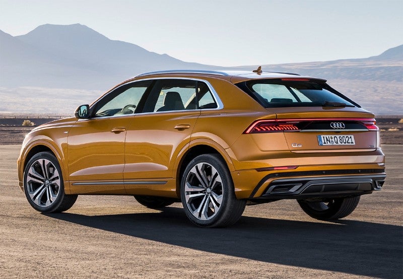 AUDI Q8