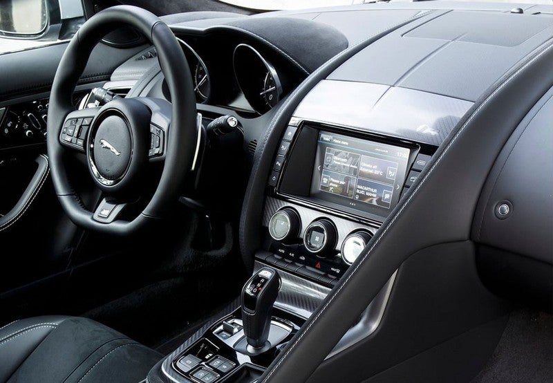 F-Type Convertible 2.0 I4 R-Dynamic Aut. 300