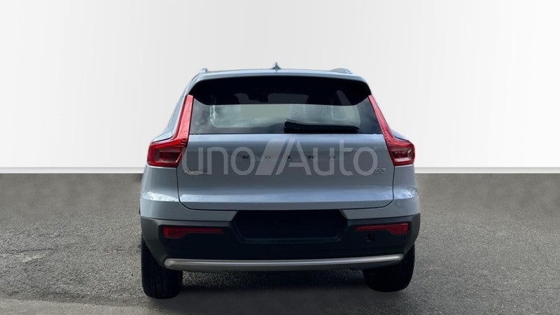 XC40 2.0 B3 MHEV CORE DCT 163 5P