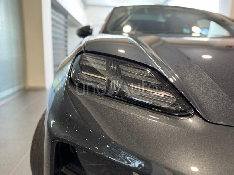 Macan 4
