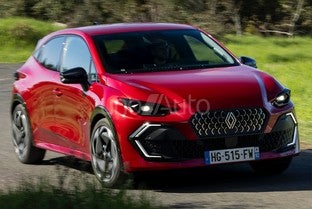 RENAULT Clio TCe Techno 85kW EDC