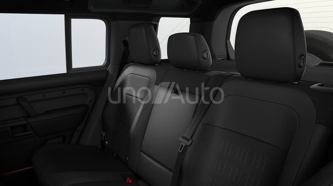 4.4 V8 635 Octa Black 110 Auto 4WD