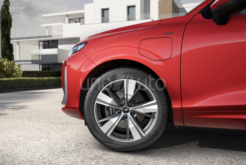 Q3 e-hybrid S Line S tronic 200kW