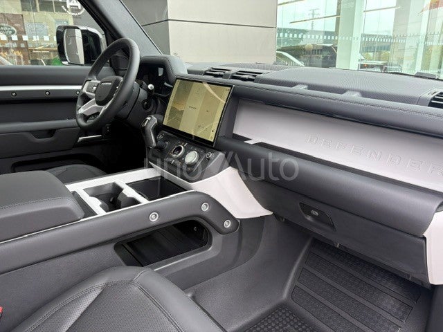 Defender 110 3.0D l6 MHEV X-Dynamic SE AWD Aut. 250