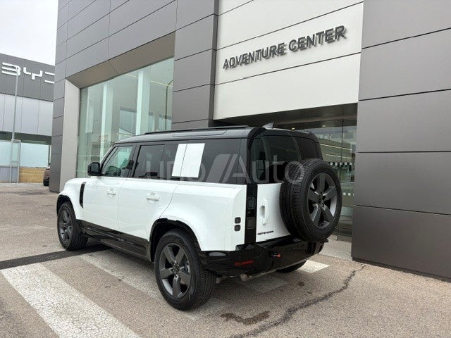 Defender 110 3.0D l6 MHEV X-Dynamic SE AWD Aut. 250