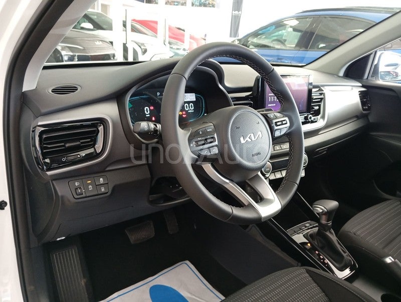 Stonic 1.0 T-GDi MHEV Drive 100 DCT