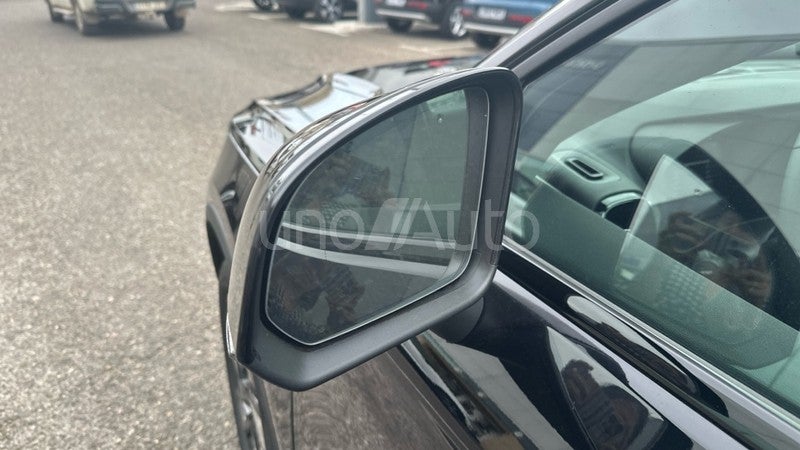 XC40 BEV 82KWH RECHARGE EXTENDED RANGE CORE 252 5P