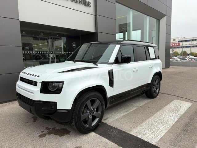Defender 110 3.0D l6 MHEV X-Dynamic SE AWD Aut. 250