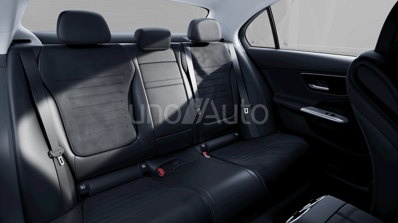 300 e con tecnología híbrida EQ