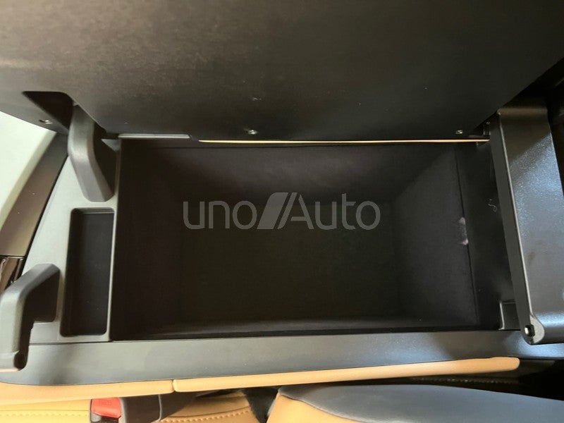 NX 450h+ Premium+ 4WD