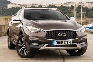INFINITI QX30 2.2d Premium AWD 7DCT