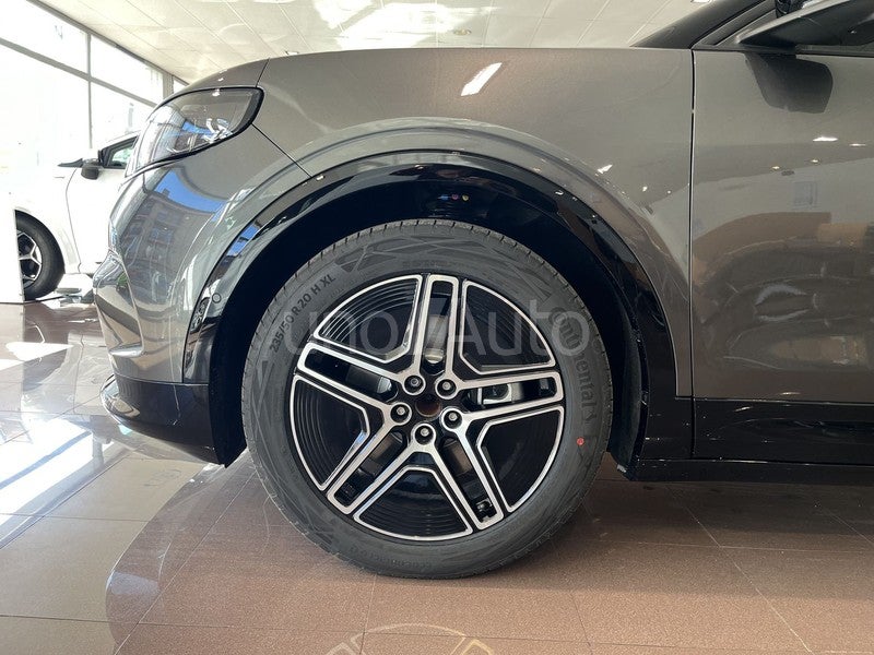 Capri RWD Rango Extendido Premium 77kWh