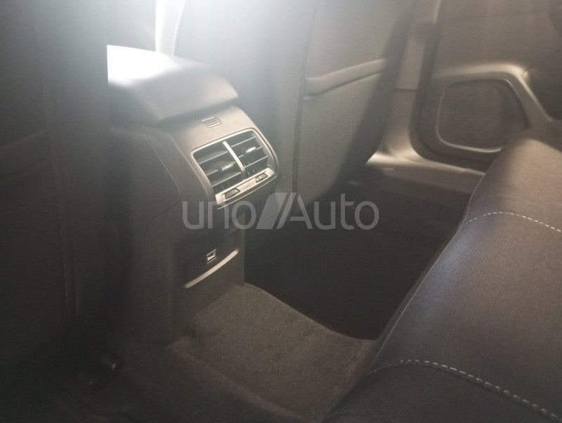 C4 Hybrid Business Edition eDSC6 136