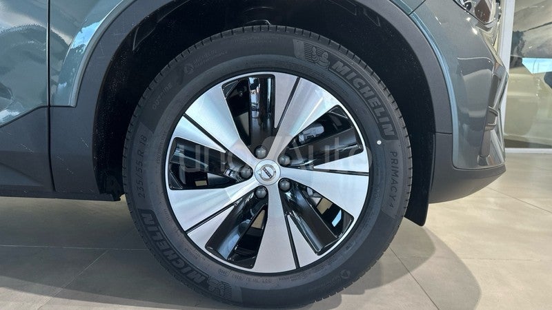 XC40 2.0 B3 MHEV CORE DCT 163 5P