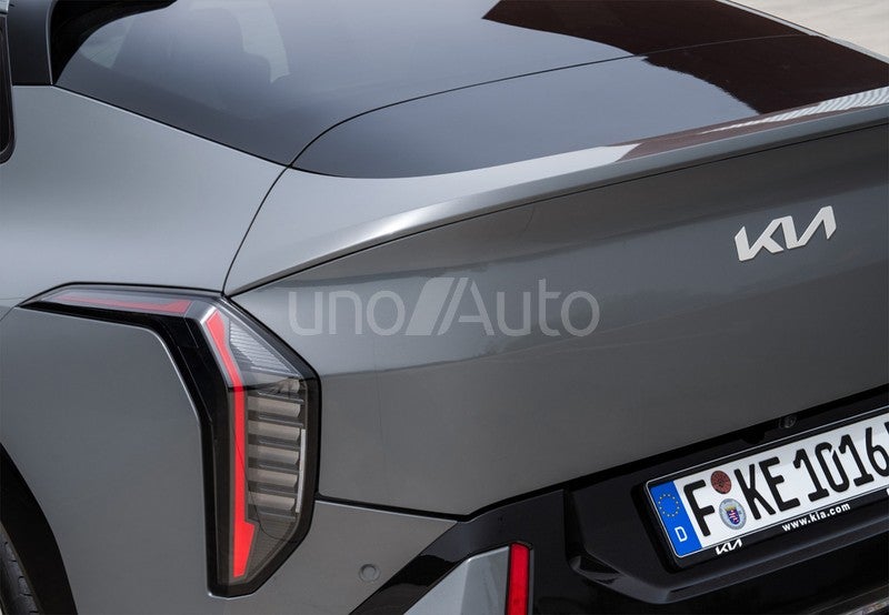 EV4 Fastback GT Line Long Range