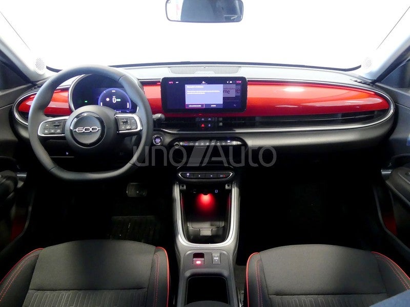 e RED 54kwh 115kw (156cv)