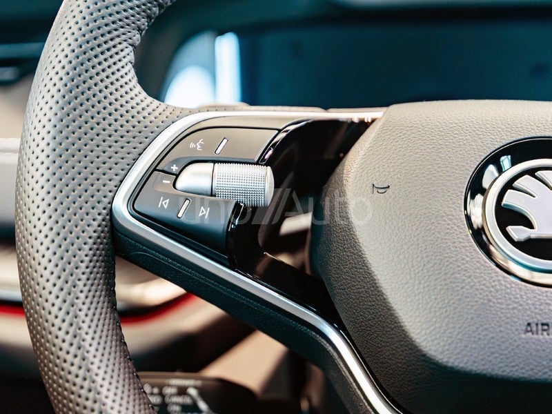 Octavia Combi 1.5 TSI MHEV Sportline DSG7 110kW