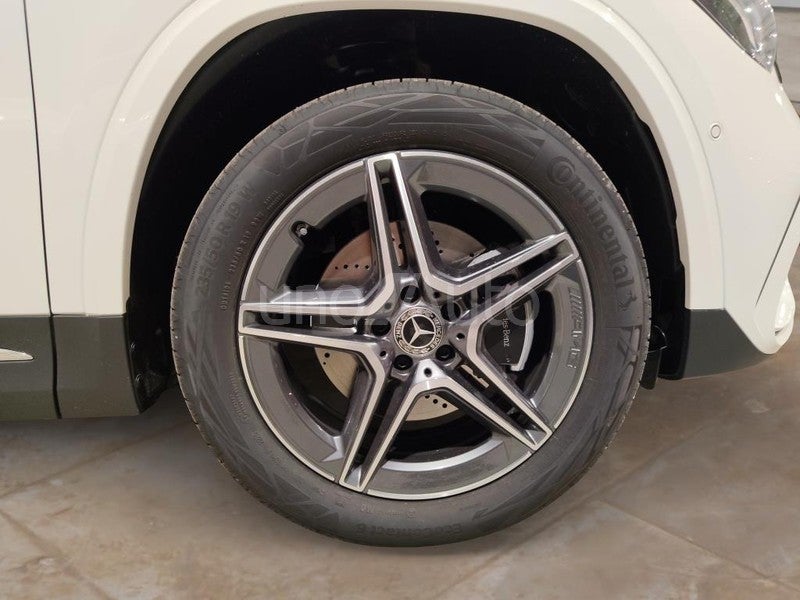 CLASE GLA 250 e con tecnología híbrida EQ