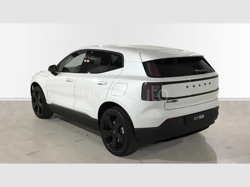 EX30 P5 Electric Plus Black Edition RWD