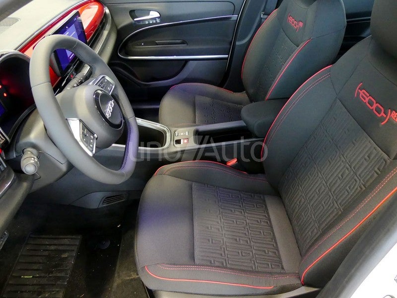 e RED 54kwh 115kw (156cv)