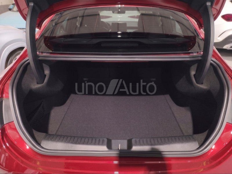 CLASE CLA 250+ con tecnología EQ