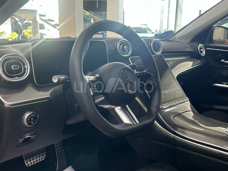 300 e con tecnología híbrida EQ