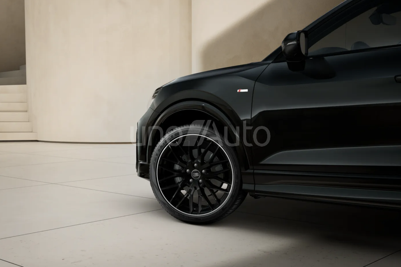 Q2 35 TFSI Adrenalin Black edition S tronic 110kW