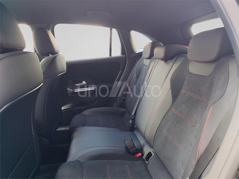 CLASE GLA 200 D