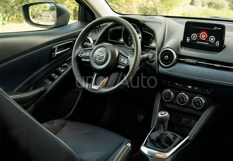 Mazda2 1.5 e-Skyactiv G Center-Line Convenience 66kW