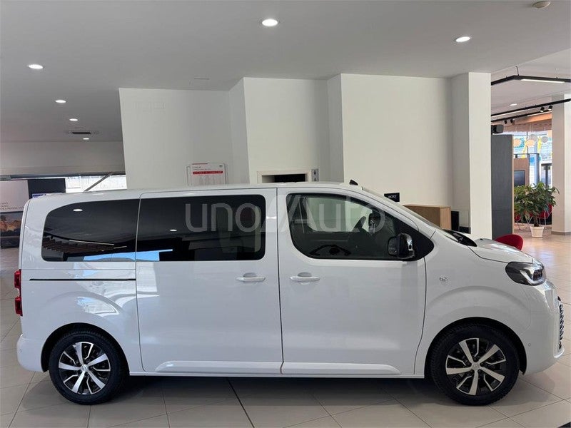 Proace Family L2 2.0D 8pl. Advance 145