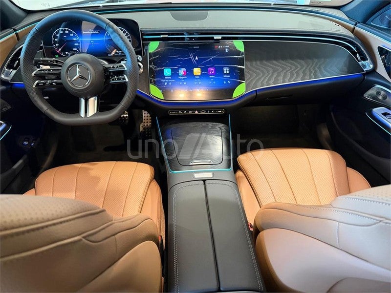 CLASE E 300 e con tecnología hibrida EQ