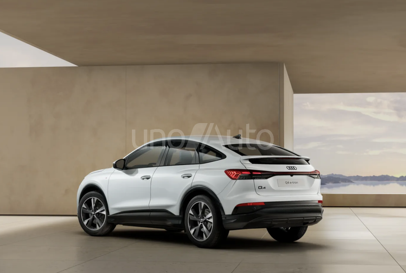 Q4 e-tron Sportback 45 Genuine edition 82KWh