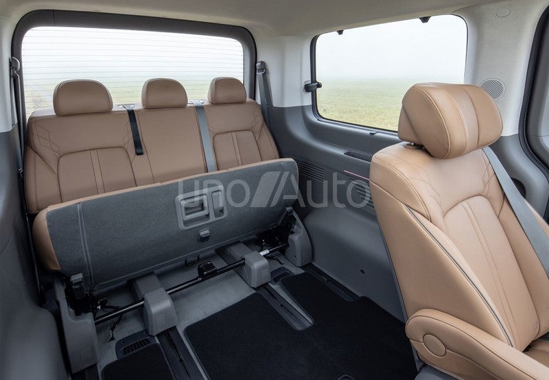 Staria HEV 1.6 TGDI Maxx