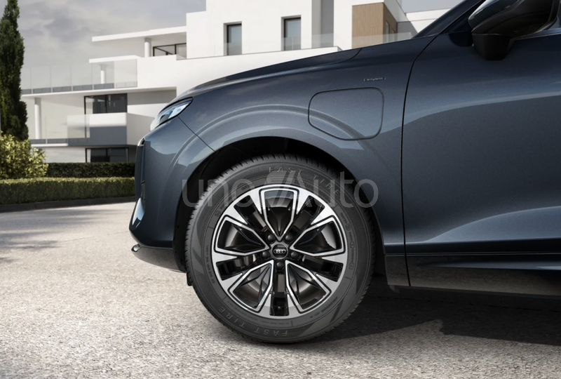 Q3 e-hybrid Advanced S tronic 200kW