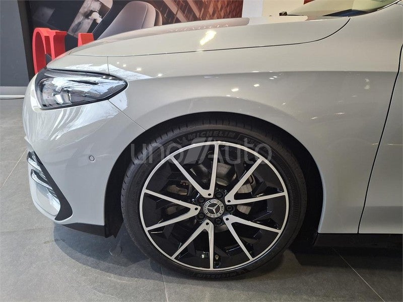 CLASE CLA 180 con tecnología híbrida