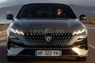 PEUGEOT 308 1.2 Hybrid Style e-DCS6 145