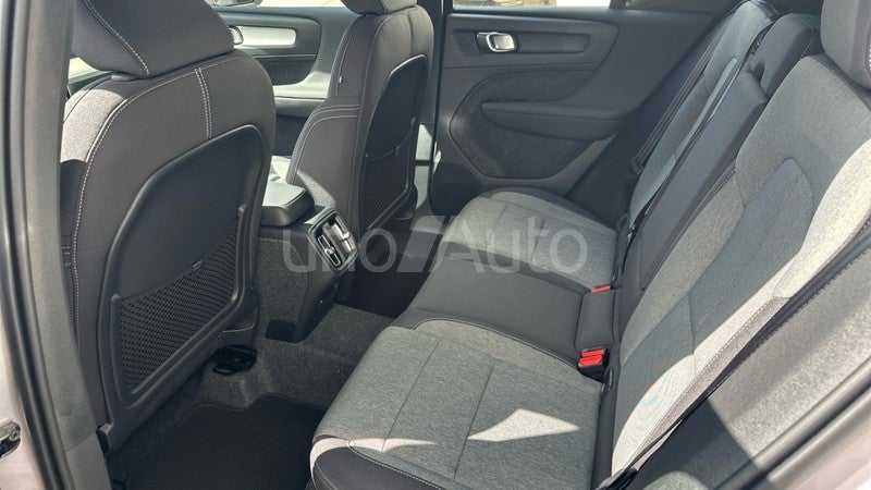 XC40 2.0 B3 MHEV CORE DCT 163 5P